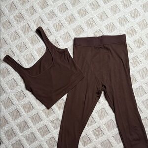 SET: Brown Tank Top and Leggings